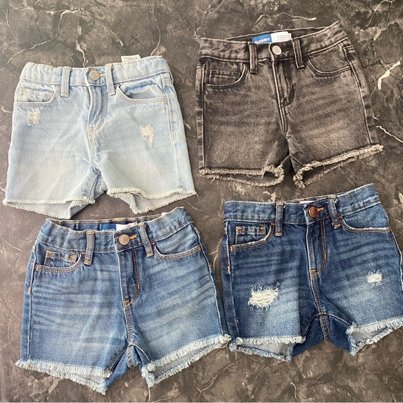 Toddlers Old Navy denim shorts 3T - Picture 1 of 3